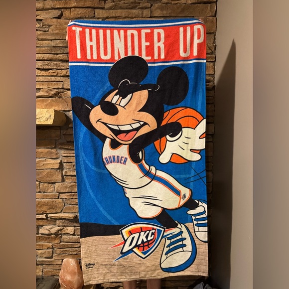 Disney Mickey Mouse Thunder Up Blue Towel - Picture 1 of 1